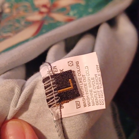 💙🏍Green Christmas Tree Women's Top With Pickaboo Sleeves - Picture 9 of 13